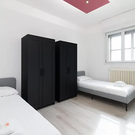 Ferienwohnung Nuovissimo Attico 17Esimo Piano, 10 Posti Letto Mailand Exterior foto