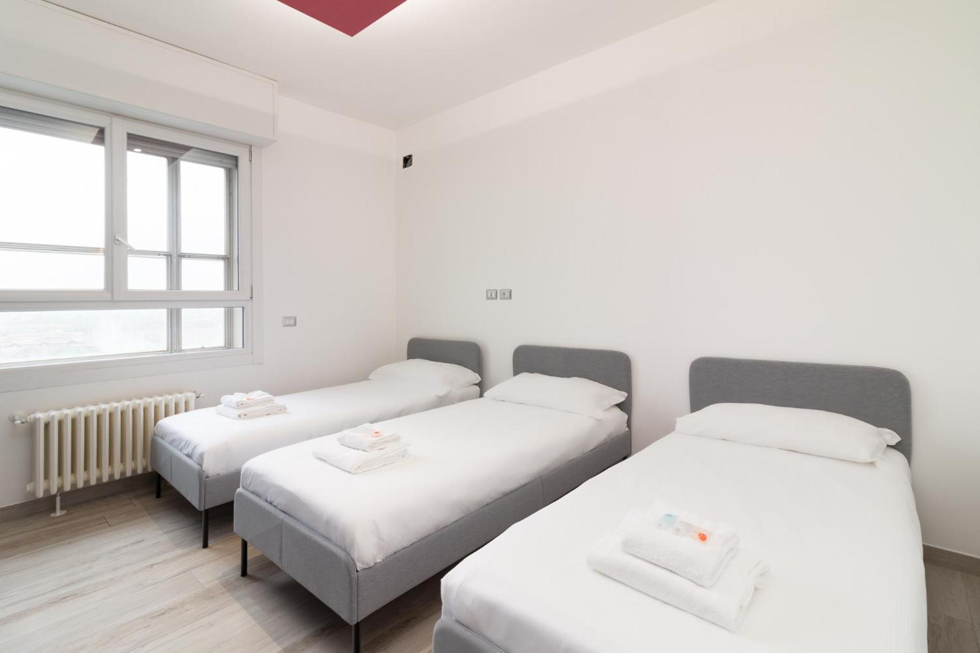 Nuovissimo Attico 17esimo Piano, 10 Posti Letto Appartement Milan