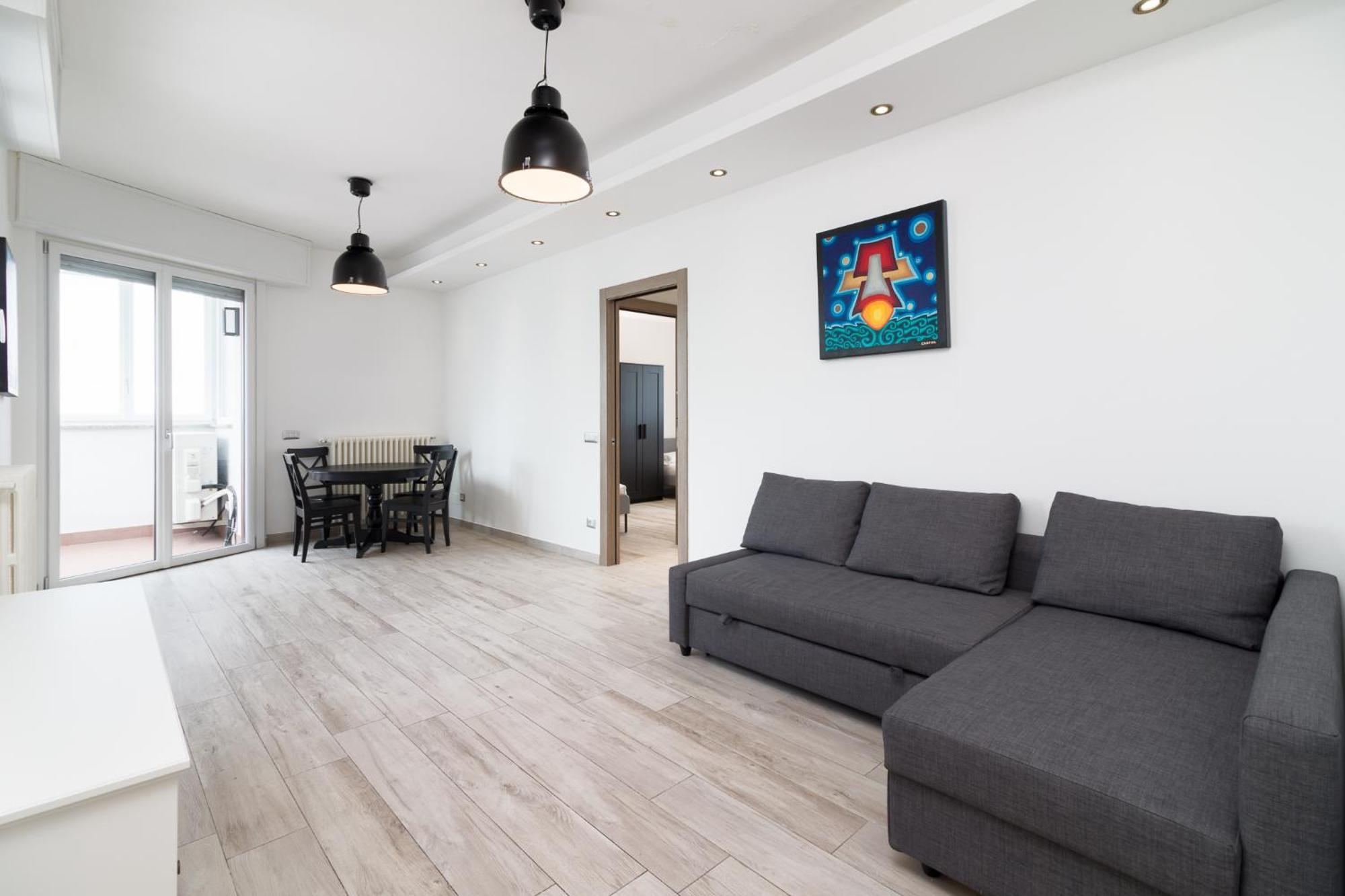 Appartement Nuovissimo Attico 17esimo Piano, 10 Posti Letto Milan